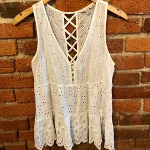 A&E like new floral tank top blouse